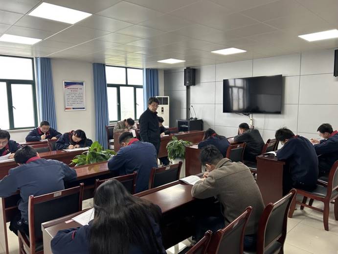 建材公司、檢測公司聯(lián)合開展管理人員業(yè)務提升考試